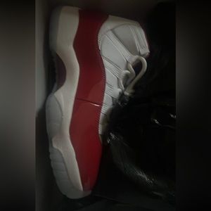 Jordan 11 cherry